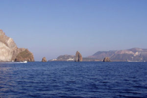 Faraglioni di Lipari visti dal mare